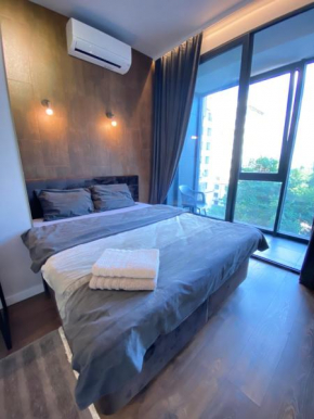 RentNow New Lux Business Apartment in the Center